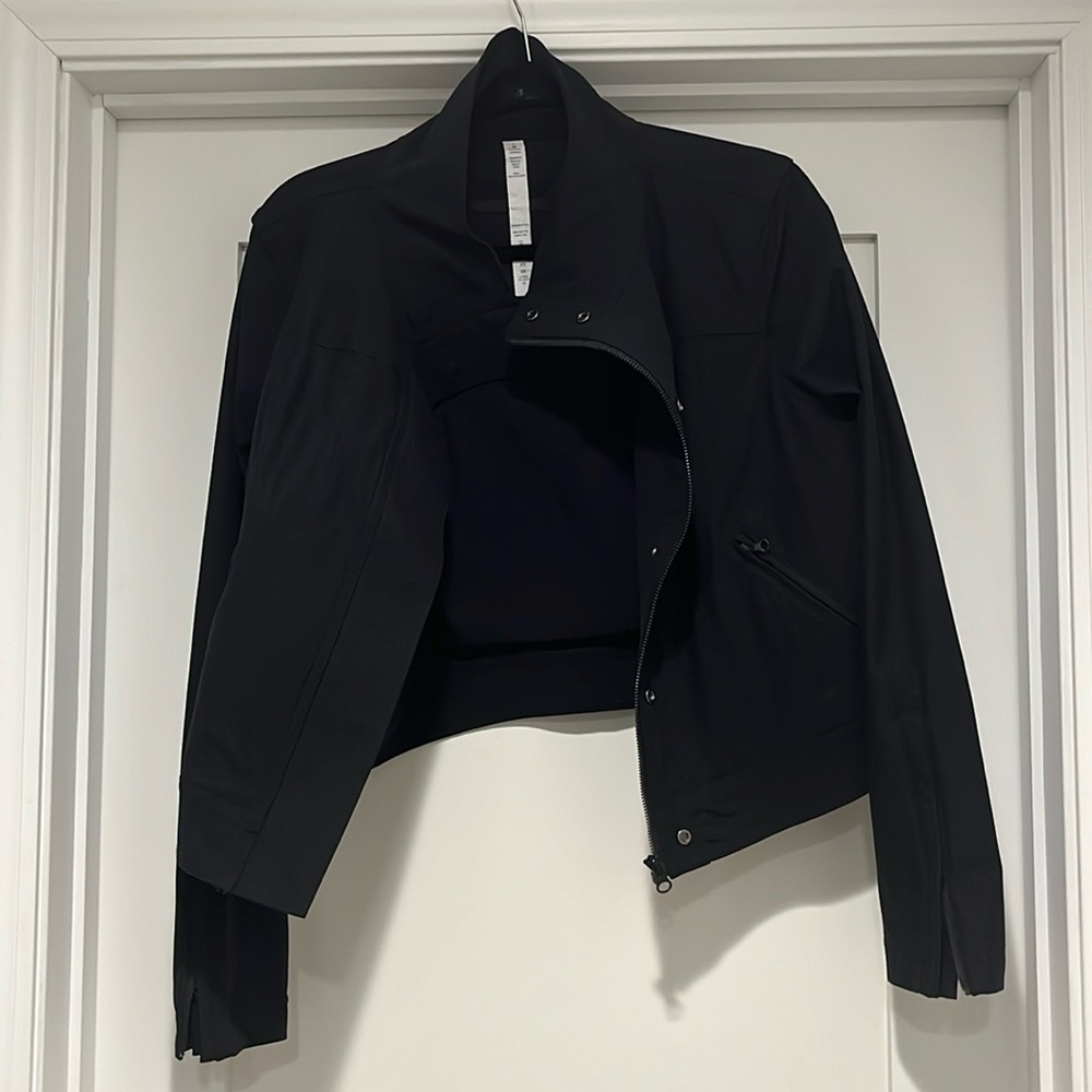Lululemon cropped athletic moto jacket